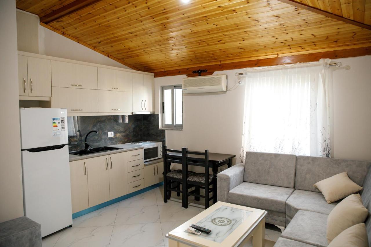 Logli Apartments Gjirokastër المظهر الخارجي الصورة