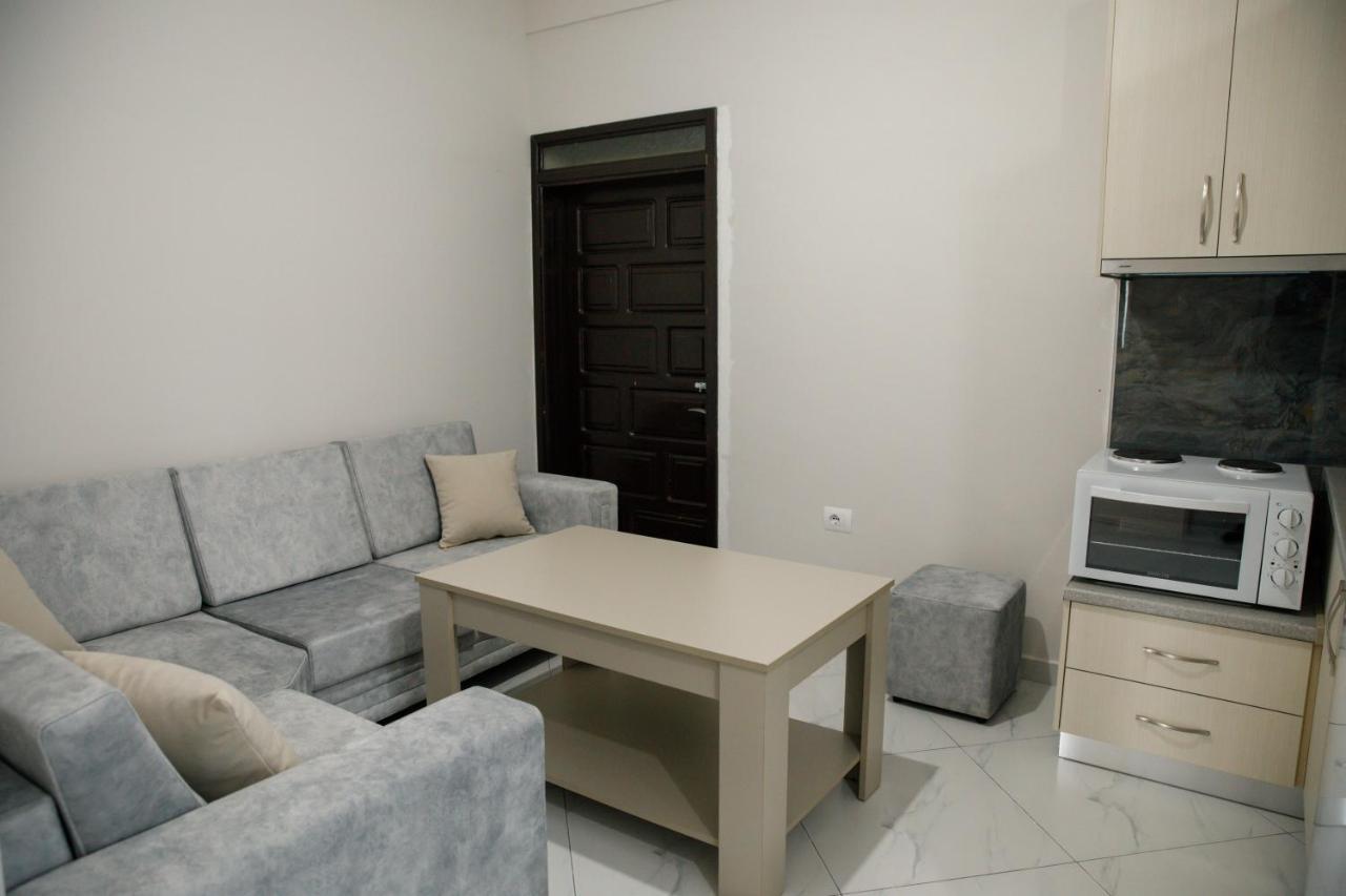 Logli Apartments Gjirokastër المظهر الخارجي الصورة